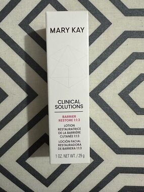 Mary Kay Clinical Solutions Barrier Restore Lotion.